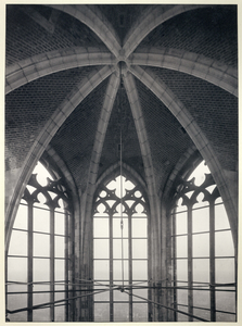 222163 Afbeelding van het nieuwe gewelf in de lantaarn van de Domtoren (Domplein) te Utrecht, tijdens ...
